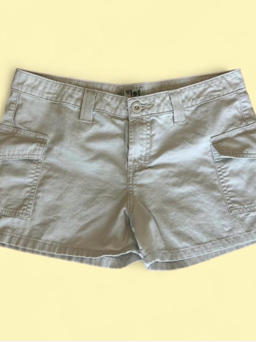 L.e.i. Vintage Y2K Tan Cargo Style Shorts ~  100% Cotton ~ Hiking | Women’s Sz 7